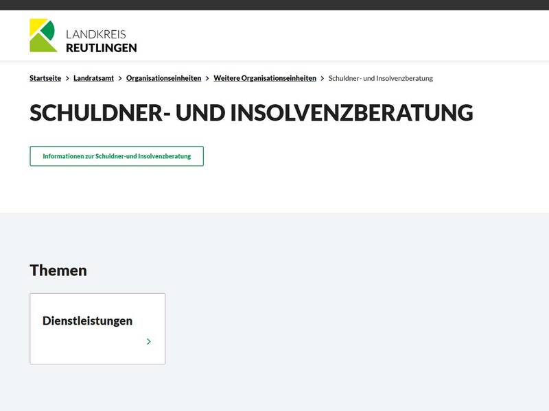 Die Webseite des Landkreises Reutlingen zeigt Informationen zur Schuldner- und Insolvenzberatung mit einem Button für weitere Details und einem Abschnitt zum Thema "Dienstleistungen".