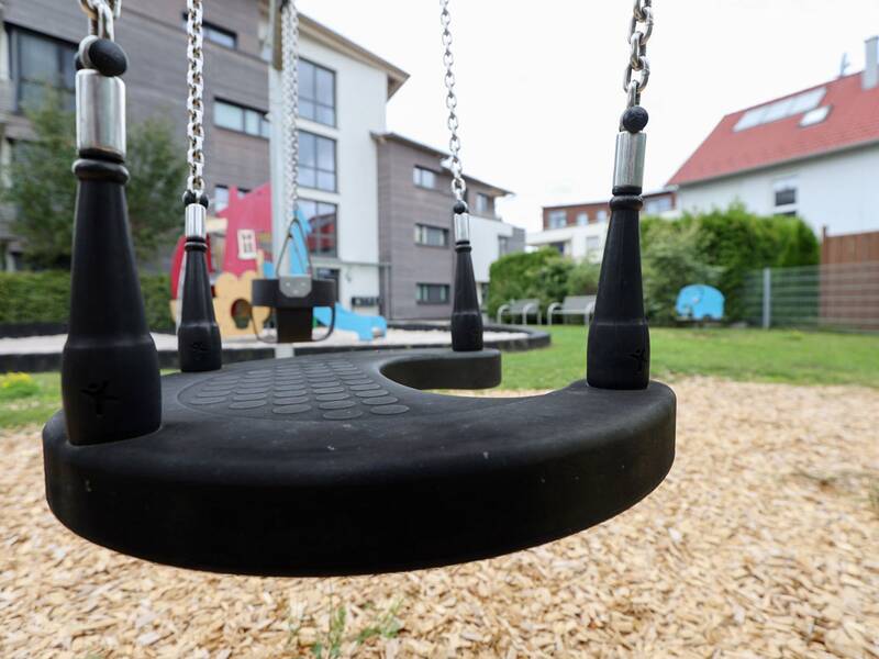 Spielplatz Weizenweg West, Nahaufnahme der Schaukel